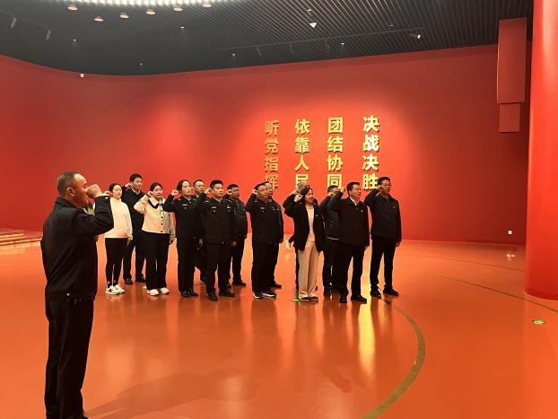 建設(shè)管理公司黨支部與市交通執(zhí)法質(zhì)量大隊、 徐港集團等黨組織開展黨建結(jié)對共建活動